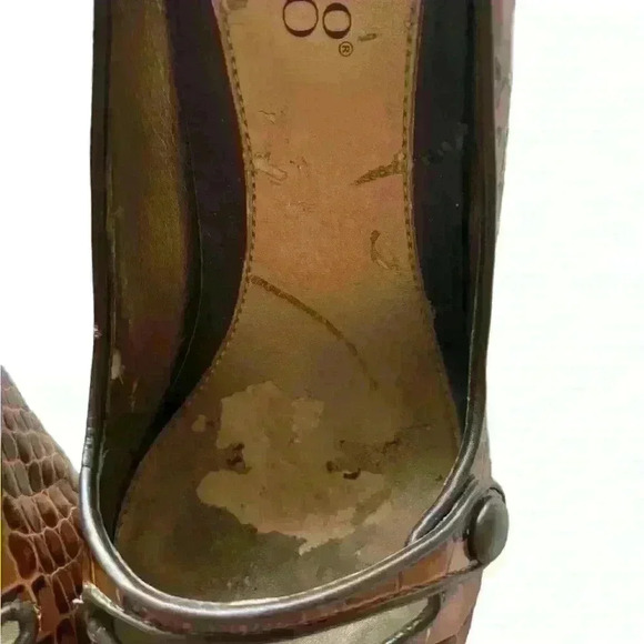 Franco Sarto Brown Crocodile Leather Pumps Size 7 1/2 Pointed Toe MaryJane Heels - Picture 3 of 8